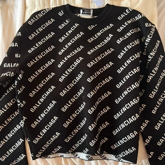 Womens hot sale balenciaga sweater